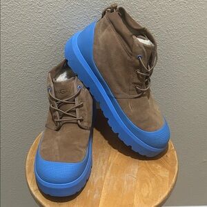 UGG Men's Neumel Weather Hybrid Brown Boots with Blue Accents